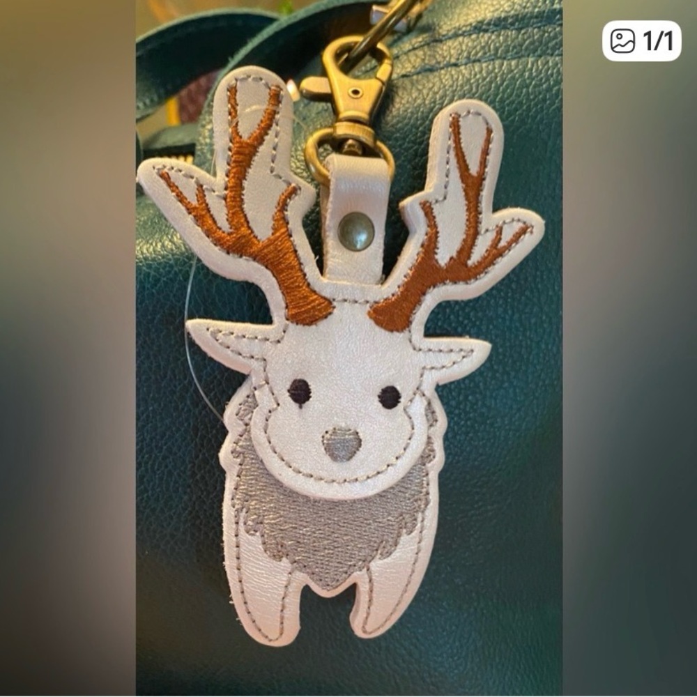Portland Leather Deer Bag Flair Bag Charm - NEW - Picture 3 of 3
